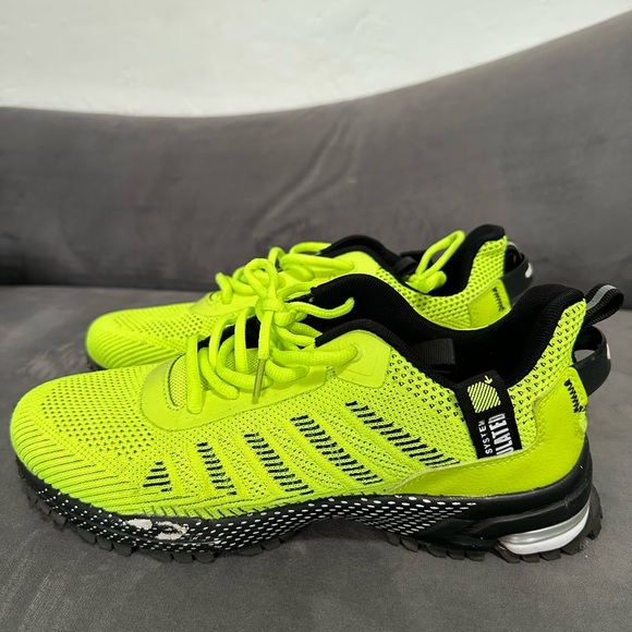 Baasploa Men\'s Neon Green Running Shoes, Size 9 NWOB